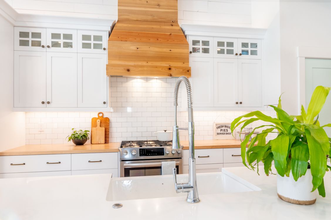 Cabinets & finishes